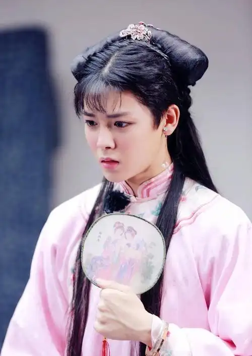 男明星女装反串大赏!刘昊然扮护士,马天宇差点被抓去压寨夫人