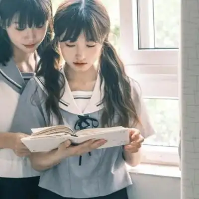 闺蜜姐妹频道提供更多与校园风,穿校服,校园相关的头像图片挑选下载