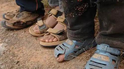 "赤脚"行走,只为温暖!