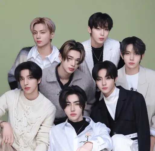 韩国男团enhypen上海签售少女尾随至地下车库视频外网疯传