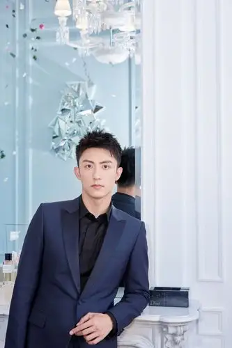 明星,巴黎时装周,高清,帅气,西装,魅力,黄景瑜