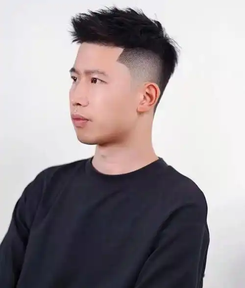 干净帅气的男生短发,不用烫发更好打理,准备换发型的人建议收藏_头发