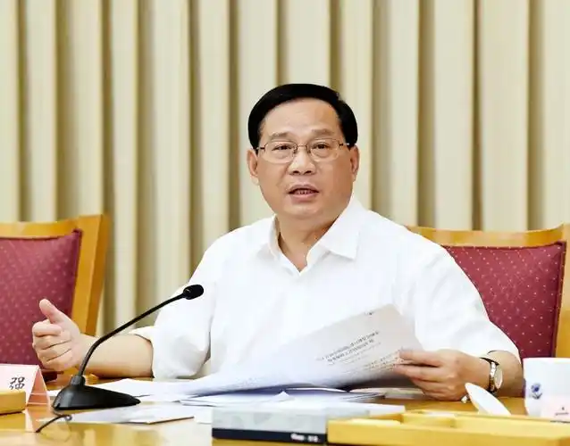 进口博览会进入临战阶段全力抓好城市保障各项工作领导小组会议再作