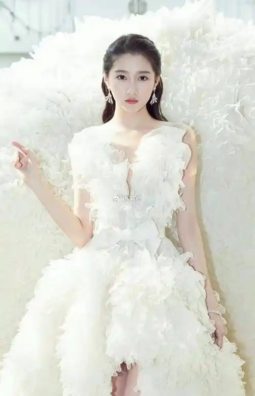 杨洋王楚然,成毅杨幂,陈晓陈妍希,王源欧阳娜娜,巩俐张艺谋