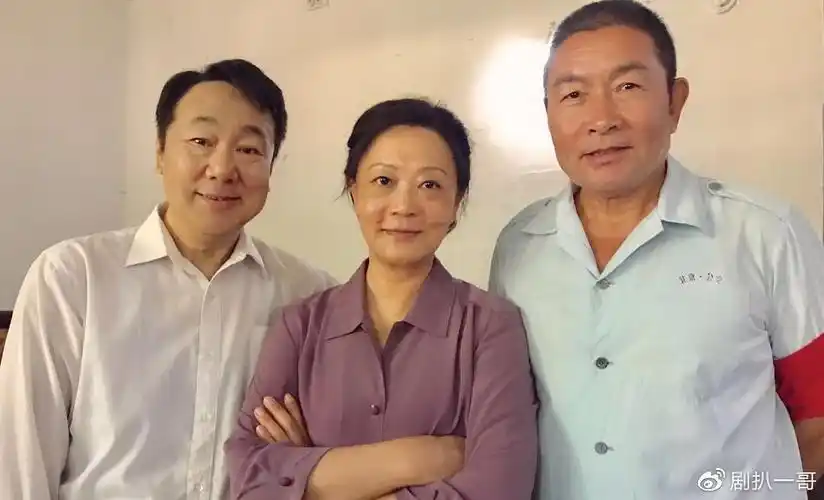 杨蕾曾是赵本山的搭档如今出演幸福里的故事与昔日判若两人
