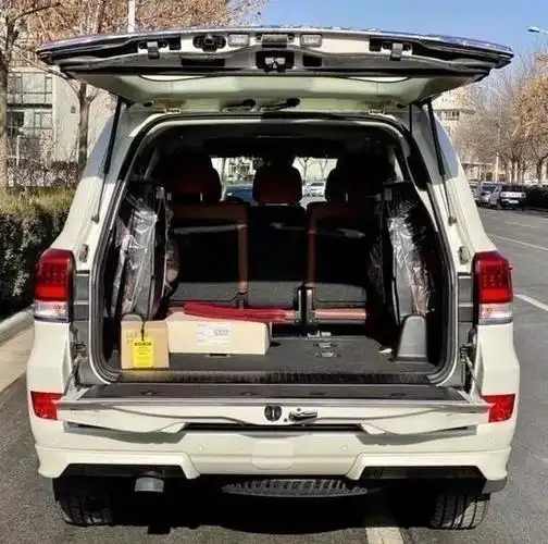 2021款丰田酷路泽5700港口特惠热销