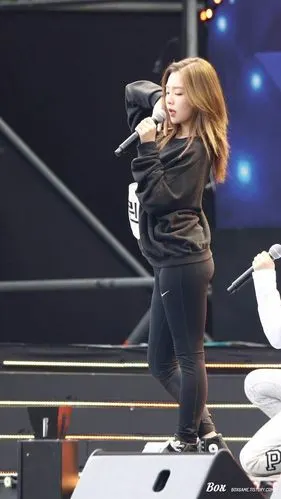 red velvet irene苹果臀让人羡慕!