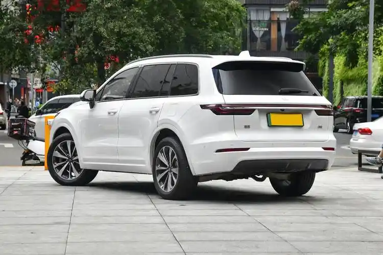 理想one:中大型suv,长5030毫米,驾乘空间宽敞_搜狐汽车_搜狐网