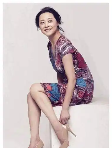 与前夫离婚后,36岁嫁导演生一子,今51岁携子再嫁前夫_刘蓓_经历_感情