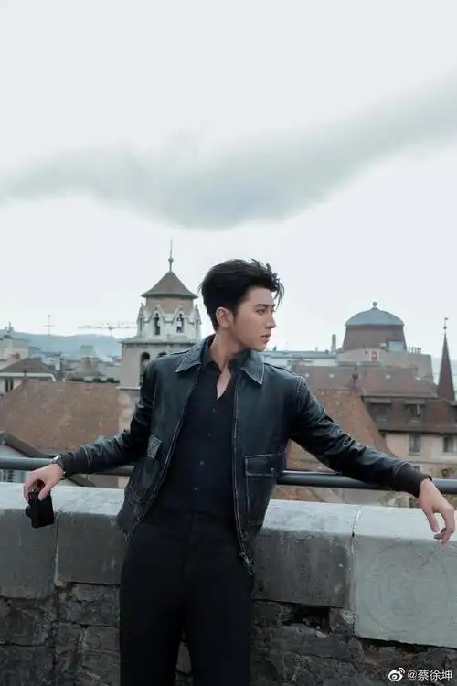 蔡徐坤个人巡回演唱会即将开始!网友:期待相见