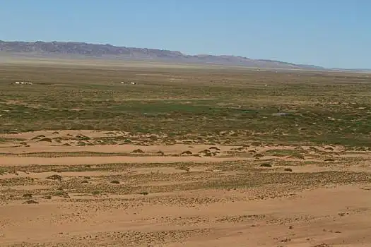 戈壁草原图片_戈壁草原图片大全_戈壁草原图片下载