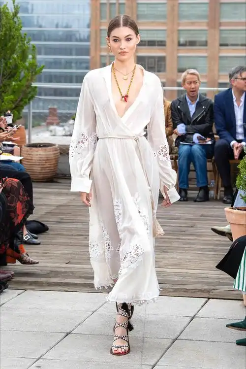 oscar de la renta(奥斯卡·德拉伦塔)2019春夏高级成衣发布秀