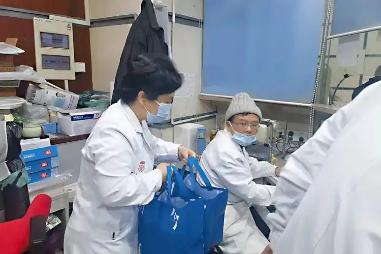 华山医院党委书记邹和建,党委副书记,院长毛颖,副院长徐文东,伍蓉