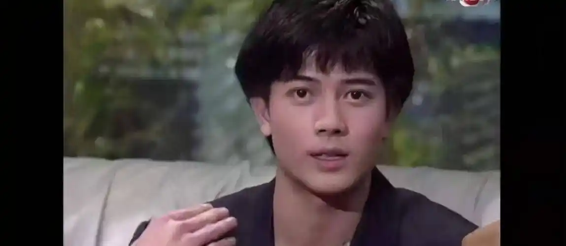 原创郭富城20岁时真帅现在的小鲜肉真的比不过他