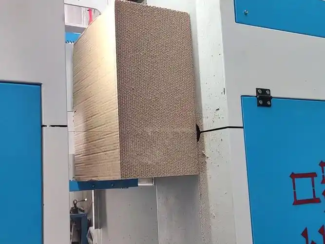 瓦楞纸切割机器 eva机械设备操作现场视频
