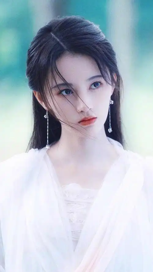 鞠婧祎《新白娘子传奇》清纯剧照手机壁纸