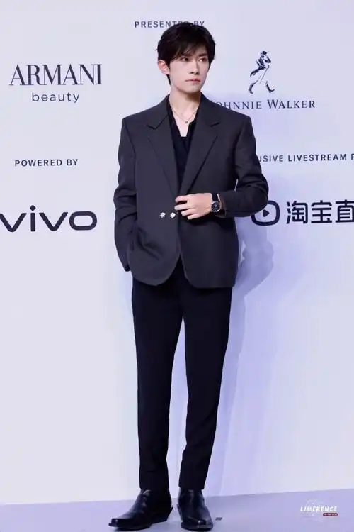 易烊千玺gq红毯##gq红毯