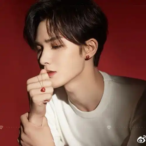 朱正廷[超话]##朱正廷# 阴阳头合集 来自偏爱人间仙子 - 微博