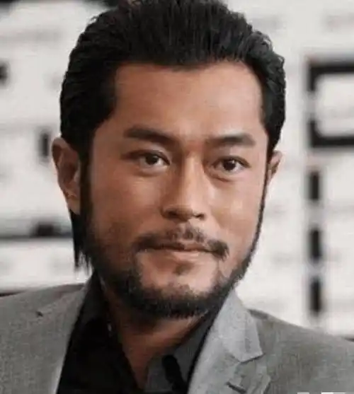 咱老百姓留胡须叫"邋遢",各路明星留胡须又叫什么_胡子_大叔_肖战