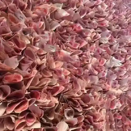 33万人民币被折成花束土豪无知炫富违法关于纸币这些事莫碰