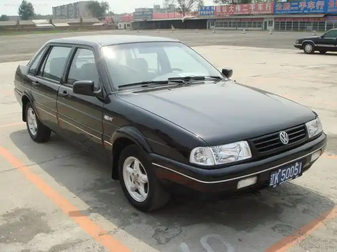 桑塔纳2000 1.8at俊杰