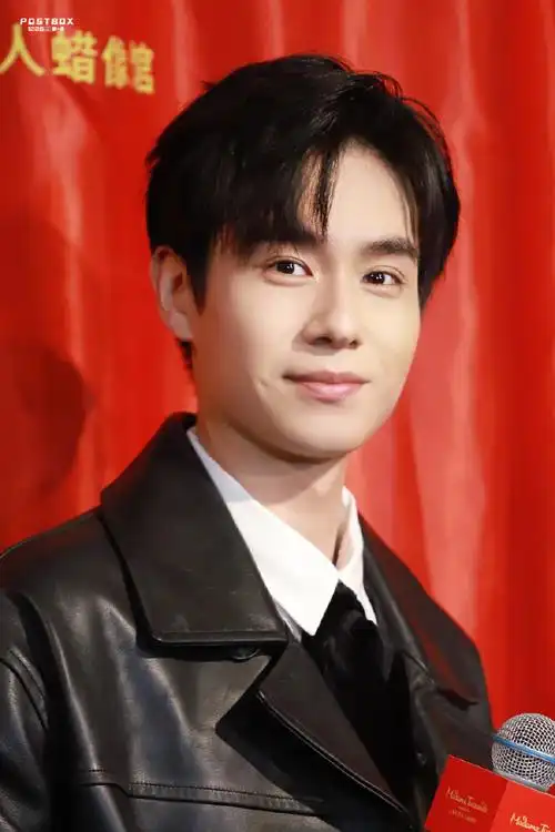 胡一天入驻上海杜莎##胡一天杜莎蜡像