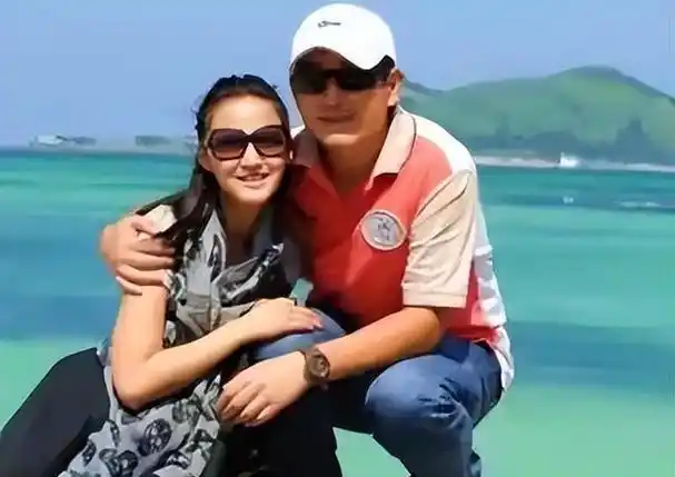 王志飞:出轨张歆艺,闪婚张定涵,如今58岁的他依旧迷人