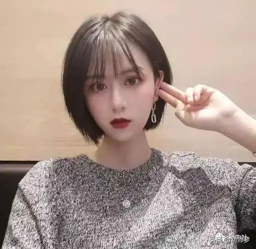 女生鹅蛋脸适合什么发型短发,鹅蛋脸适合什么样的发型短发女(推荐8款