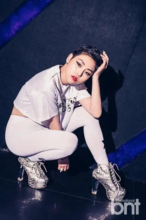 说唱歌手cheetah拍写真 别样性感尽展野性魅力