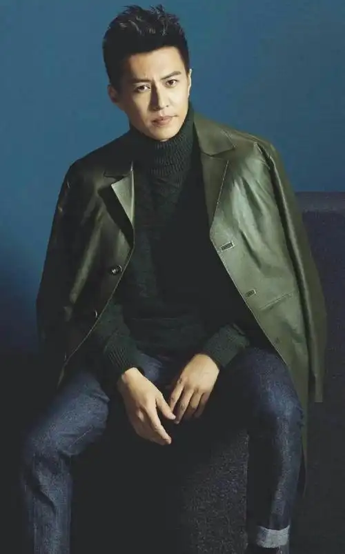 著名演员靳东:在父母离异的阴影下长大,离过婚的女人更应该被爱