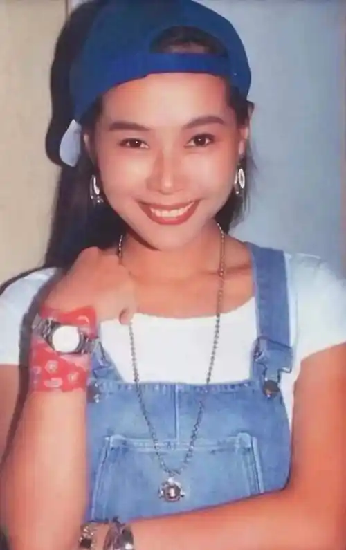 丈夫出轨8次也不肯离婚的叶童到底在害怕什么