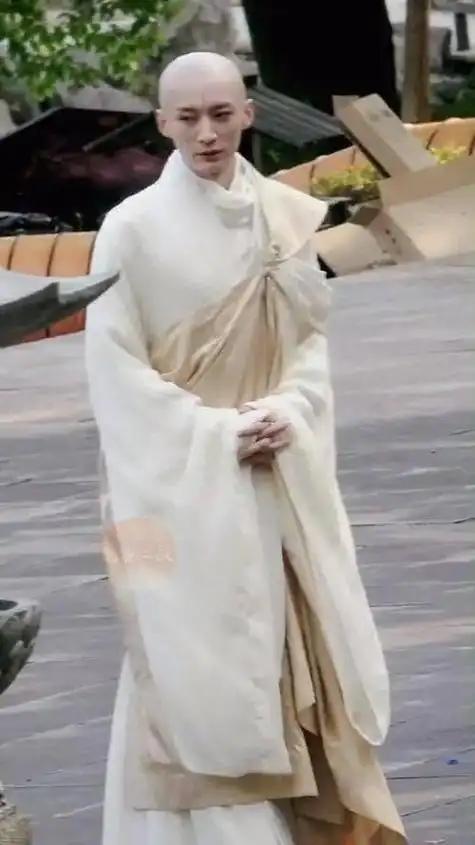 有刘海就别说颜值高了10位明星告诉你真正帅的人根本不靠发型