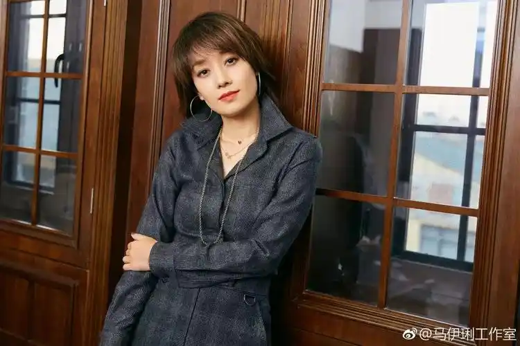 马伊琍我42岁了现在活得很好