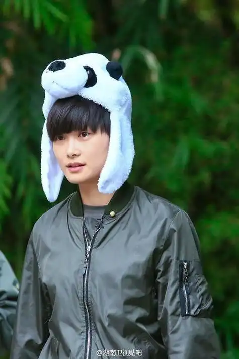 女歌手李宇春个人资料简介图片大全集