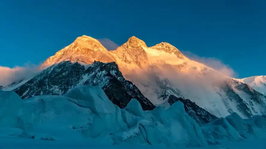 布洛阿特峰broadpeak海拔8051米世界第12高峰1957年奥地利人首登当地