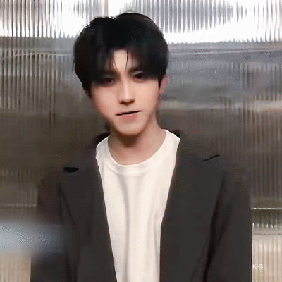 蔡徐坤舞蹈动图