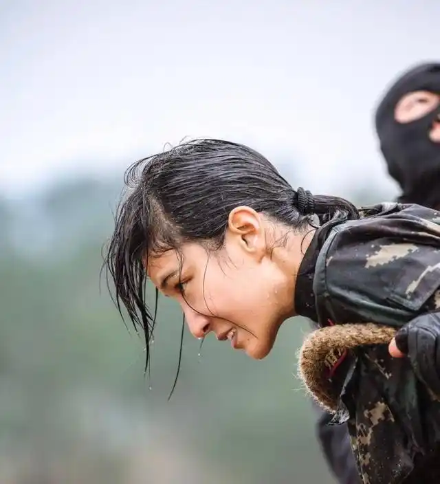 "真正男子汉"张蓝心告诉你,她是军人