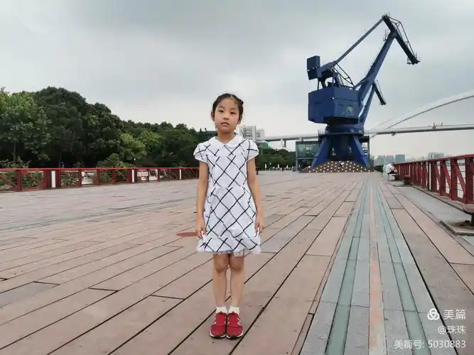 宝贝8岁生活照.