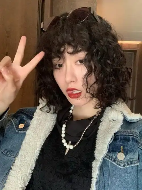 短发羊毛卷无敌可爱那种复古小卷好打理