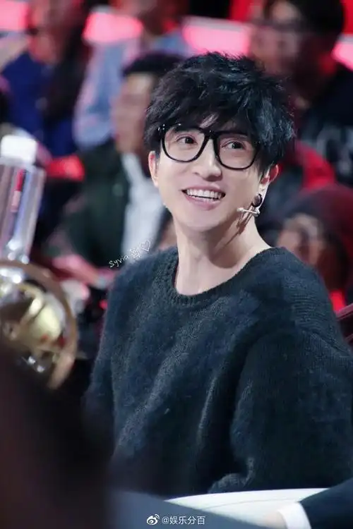 薛之谦开工自拍##薛之谦开工随拍