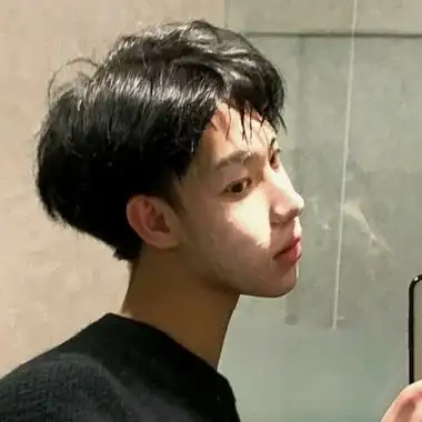 高清真人男头看不出来是网图的照片,男生头像图片