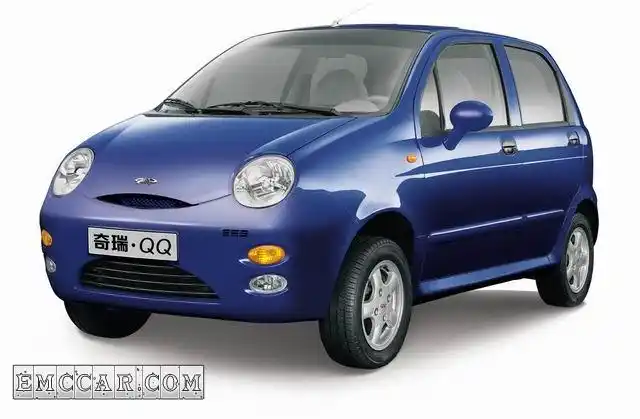 > qq轿车正侧面