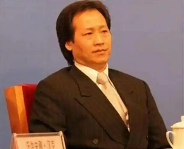 61岁的陈金飞,玩腻了就换?刘亦菲杨采钰成了过去式结局不出所料