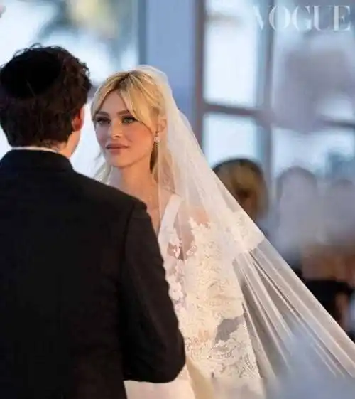 贝克汉姆长子入赘吃软饭女子老婆赤身照被爆