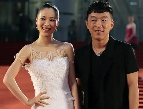 江一燕携三部力作亮相上影节 与黄渤情侣档收官