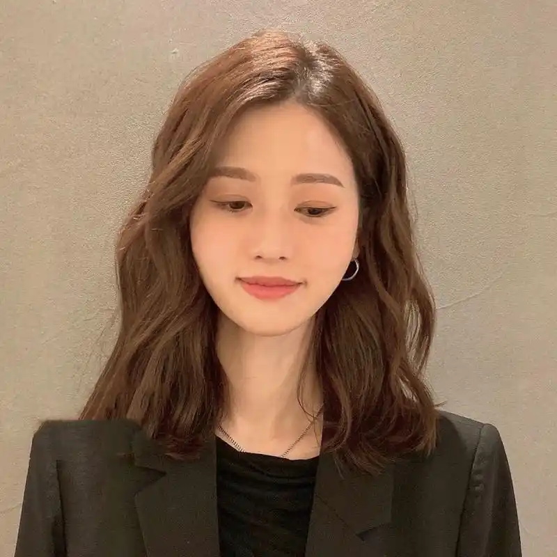 齐肩法式烫发～中短发尴尬期必备 圆脸也可 中短发烫发推荐 超显脸小