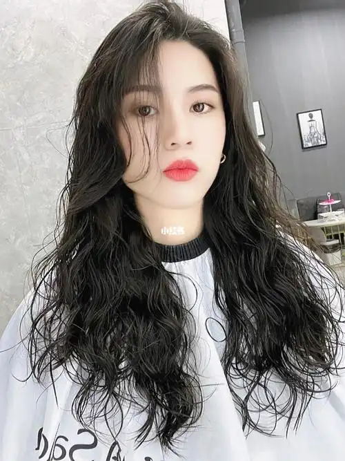 海南儋州烫发#美发店理发店做头发推_理发店_烫发_海南_穿搭_发色