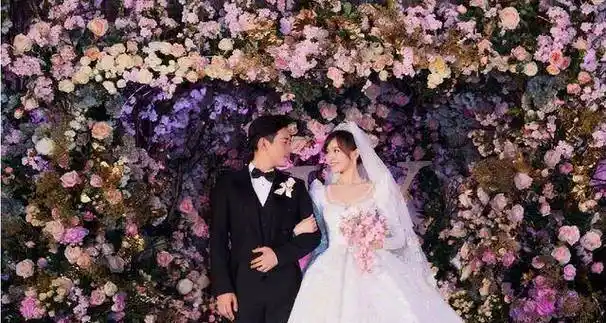 罗晋采访中否认唐嫣生双胞胎,一直忙工作,称有好消息会公布_吐槽_明星