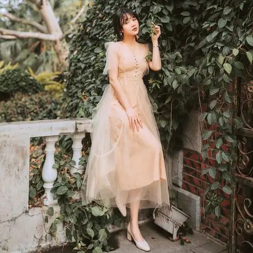 2020大摆连衣裙小众法国仙的流行荷叶女网裙子连衣裙