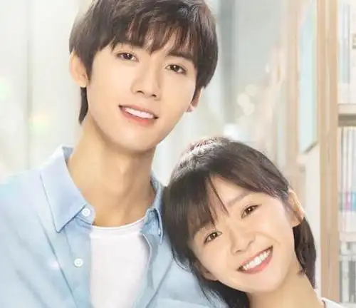 宋伊人:校园脸果然还是适合校园风